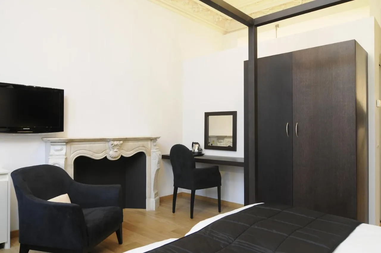 The 5 Otel Brugge 3*,